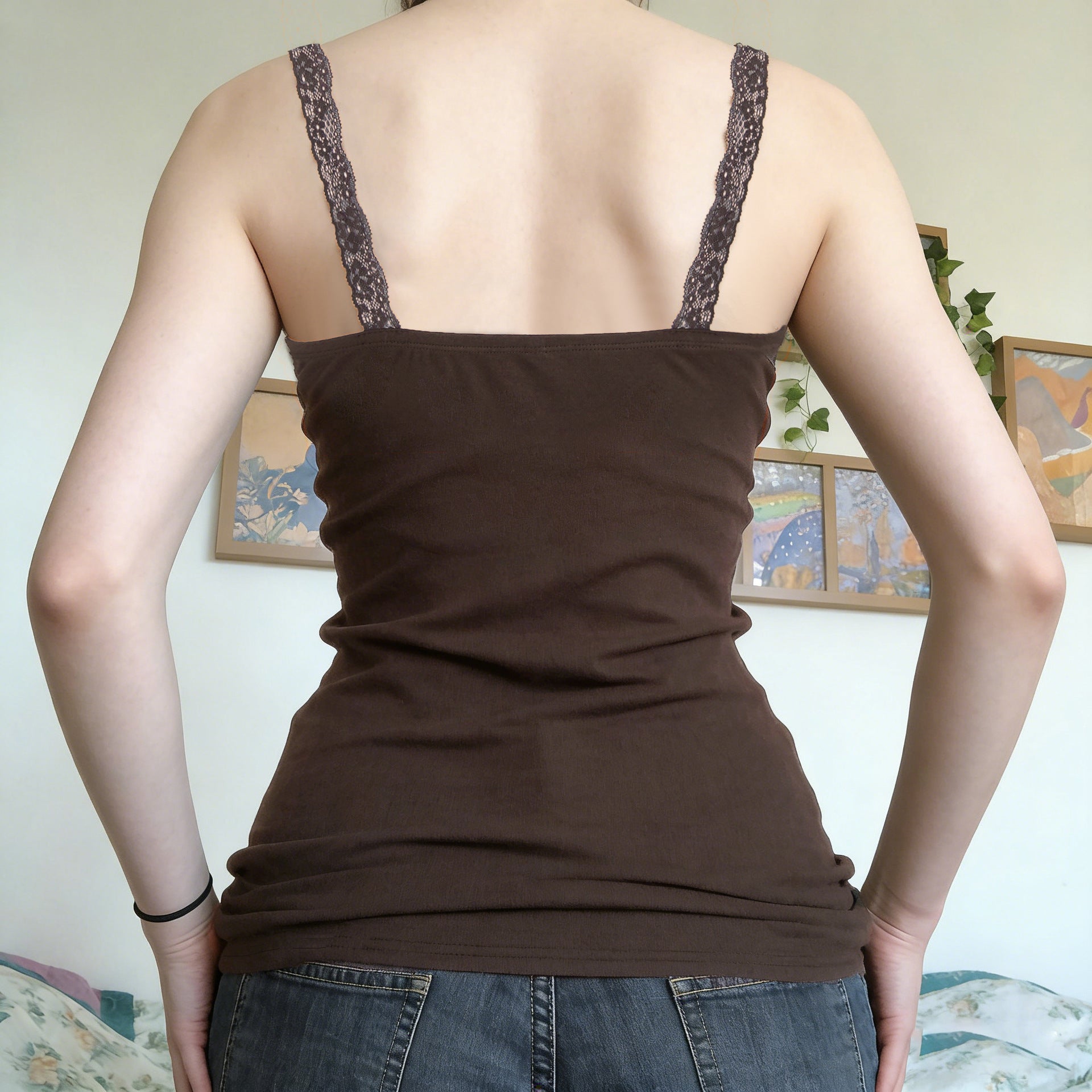 Damen Spitzen-Trägertop mit elegantem Design und zarten Rüschen R&B