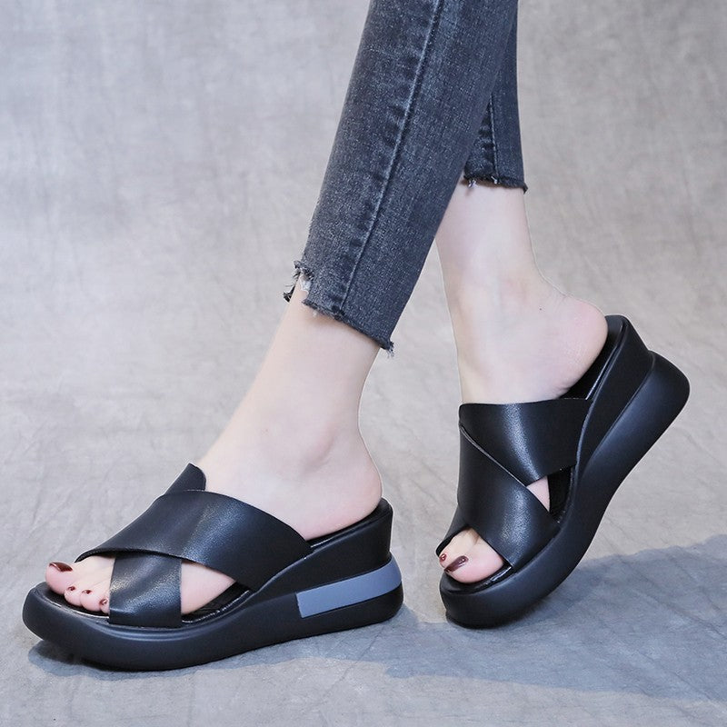 Damen nan Plateau-Pantolette mit überkreuzten Lederoptik-Riemen und ergonomischem Fußbett R&B