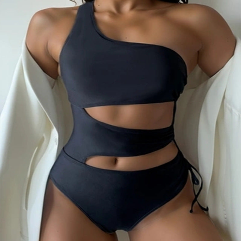 Damen Einseitiger Badeanzug mit modernem Cut-Out und sportlichem Schnitt R&B