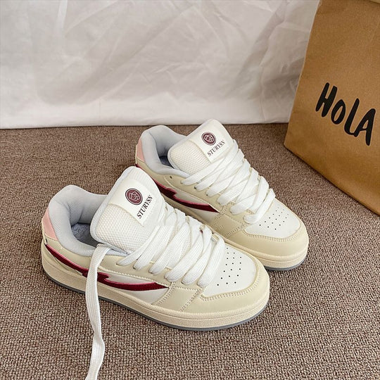 Damen Sneakers mit sportlichem Design und atmungsaktiver Obermaterialkombination R&B