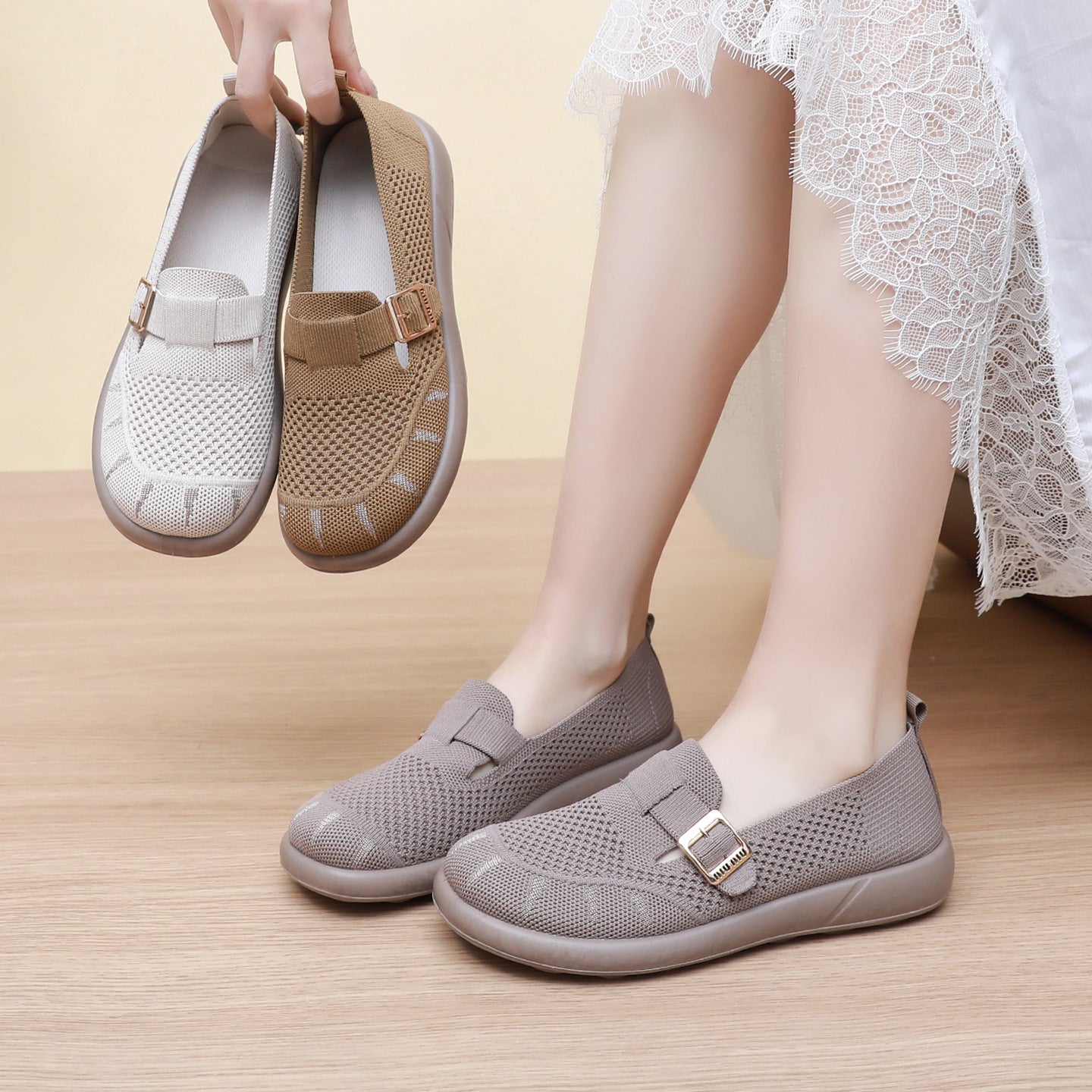 Damen Komfortable Slip-On Schuhe mit flexiblem Strickoberteil und modischem Schnallen-Detail R&B
