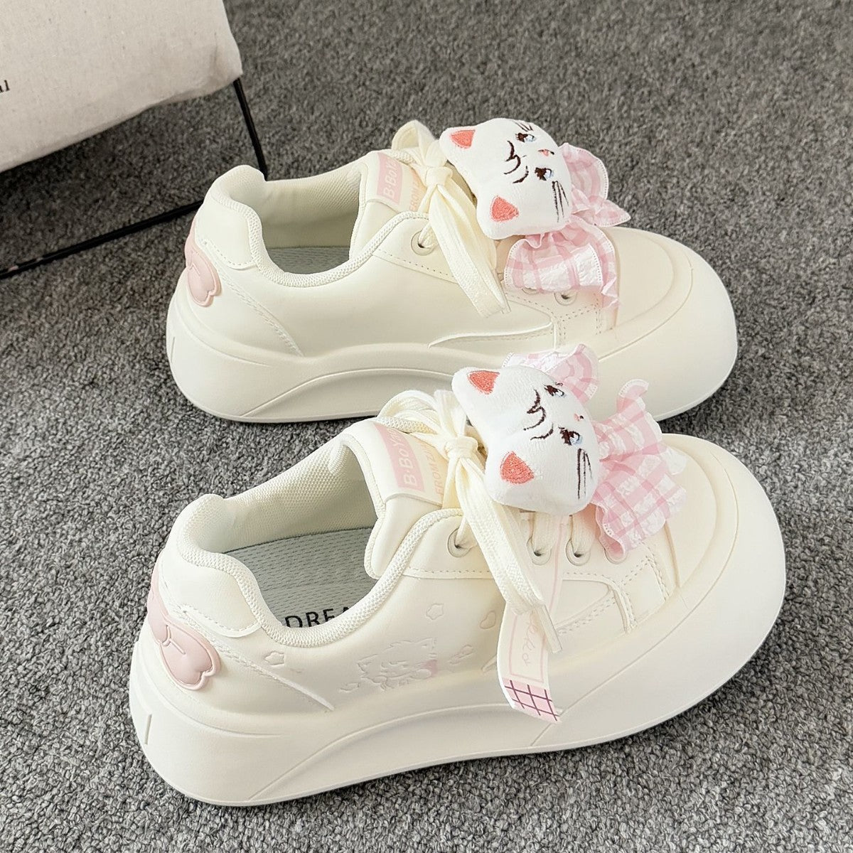 Damen Sportliche Sneaker mit verspieltem Katzenmotiv und weich gepolsterter Sohle