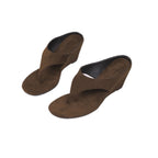 Damen Wedge-Pantoletten mit eleganter Zehentrenner-Optik und weichem Obermaterial