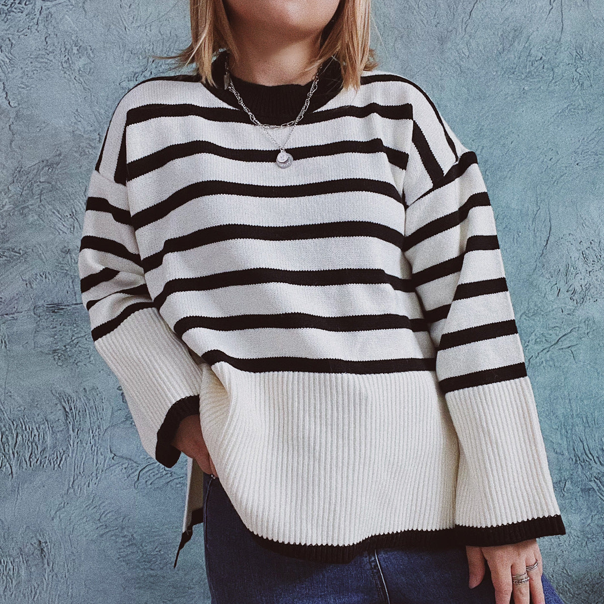 Damen lässiger Strickpullover mit modernem Streifenmuster und feiner Rippstruktur R&B