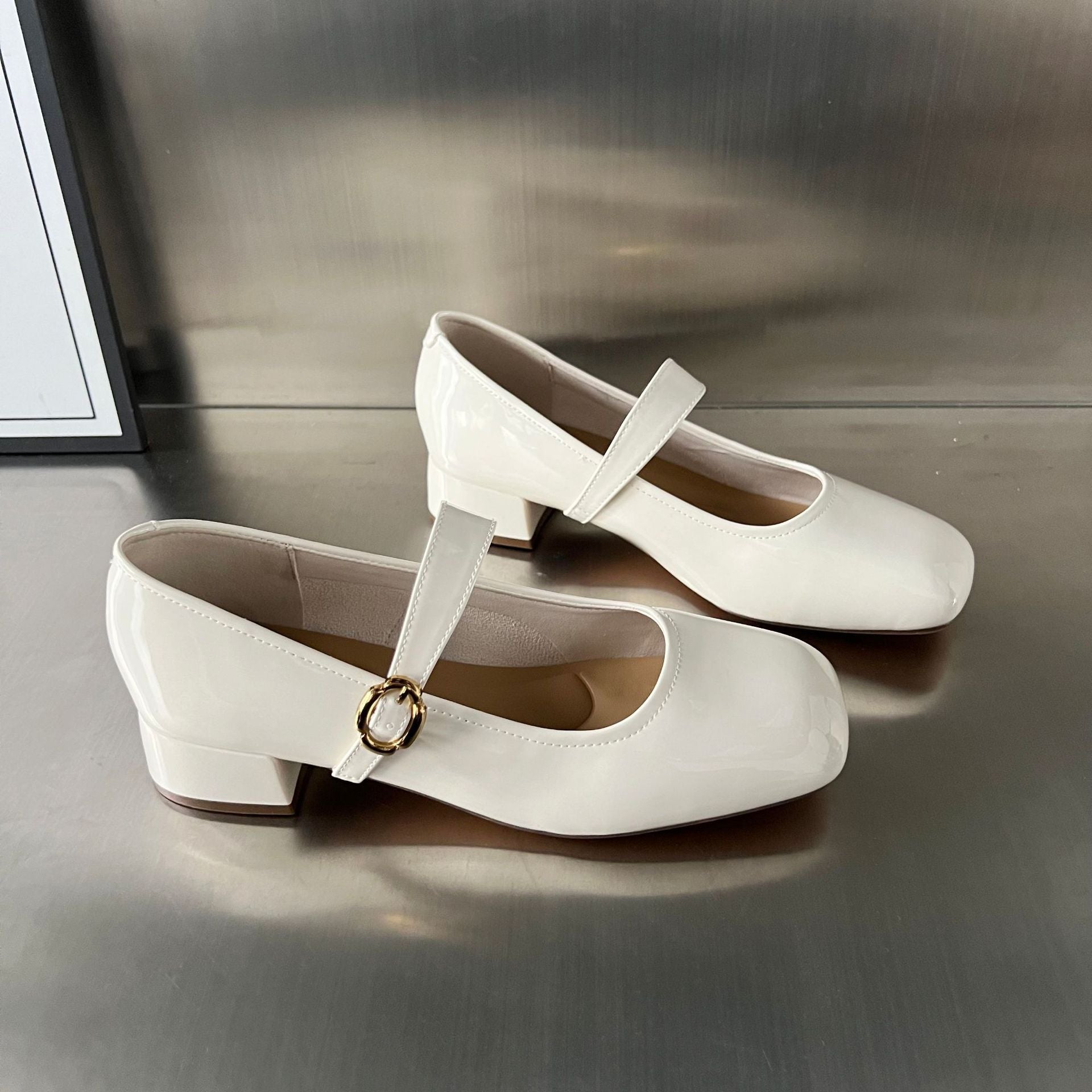 Damen elegante Ballerinas mit modischer Riemenverzierung R&B