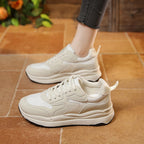 Damen Sportliche Sneaker mit atmungsaktiver Konstruktion und dämpfender Sohle R&B