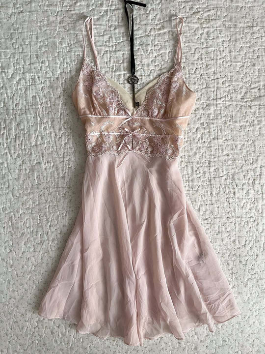Damen Elegantes Nachthemd mit Spitzenverzierungen R&B
