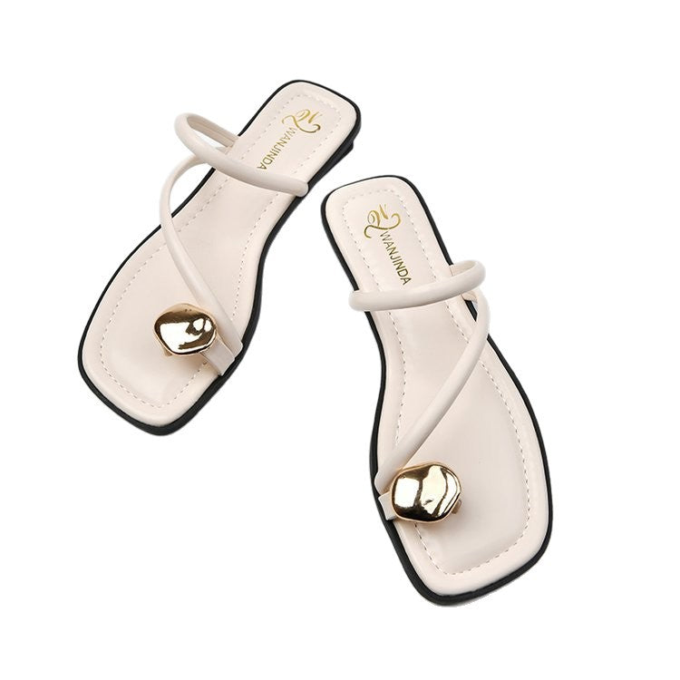 Damen modische Sandaletten mit elegantem Riemendesign und auffälligem Schmuckdetail R&B