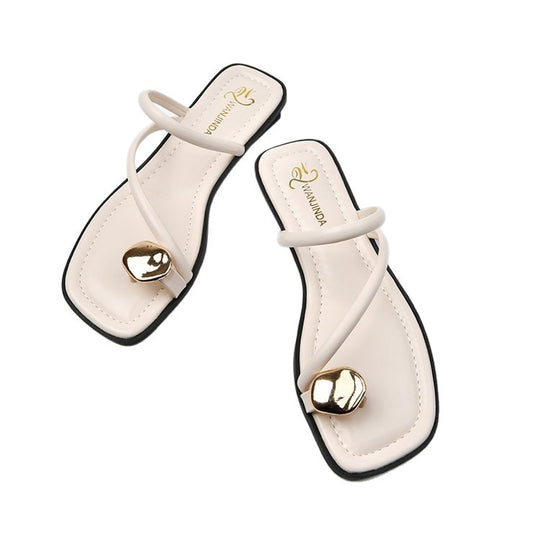 Damen modische Sandaletten mit elegantem Riemendesign und auffälligem Schmuckdetail R&B