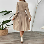 Damen Faltenrock-Kleid mit eleganter Halsbinde und langen Ärmeln