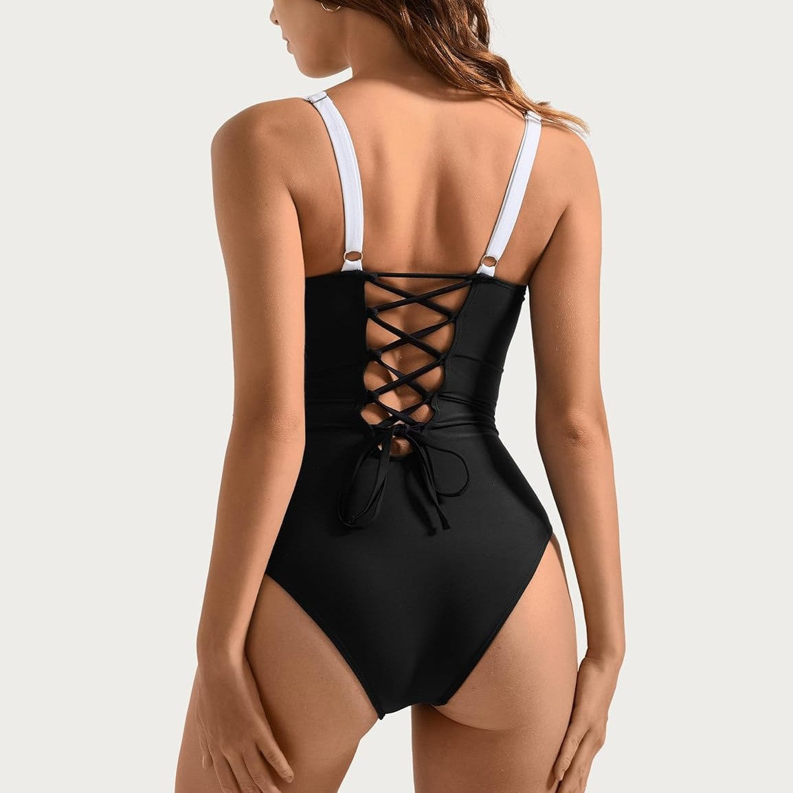 Damen Einteiliger Badeanzug mit elegantem Schnitt und verstellbaren Trägern R&B