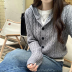 Damen Strickjacke mit Kapuze und Zopfmuster