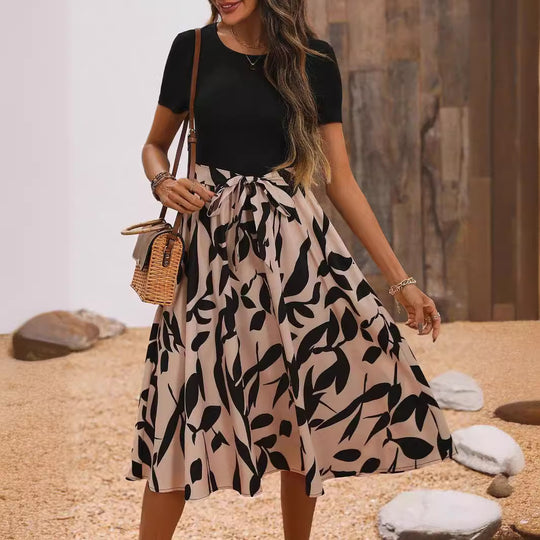 Damen Midi-Kleid mit tailliertem Schnitt und einzigartigem Print R&B