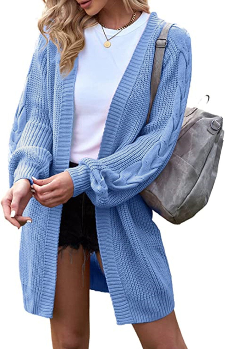 Damen Grobstrickjacke mit elegantem Zopfmuster und lässigem Schnitt R&B