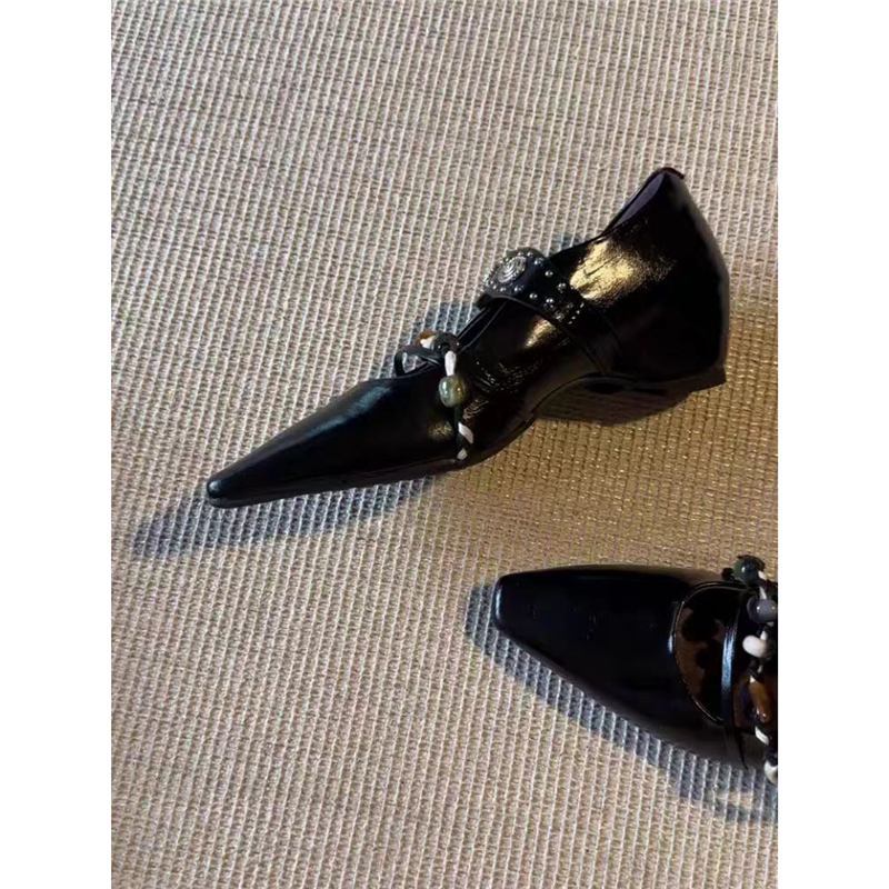 Damen elegante Slipper mit dekorativem Riemchendesign R&B