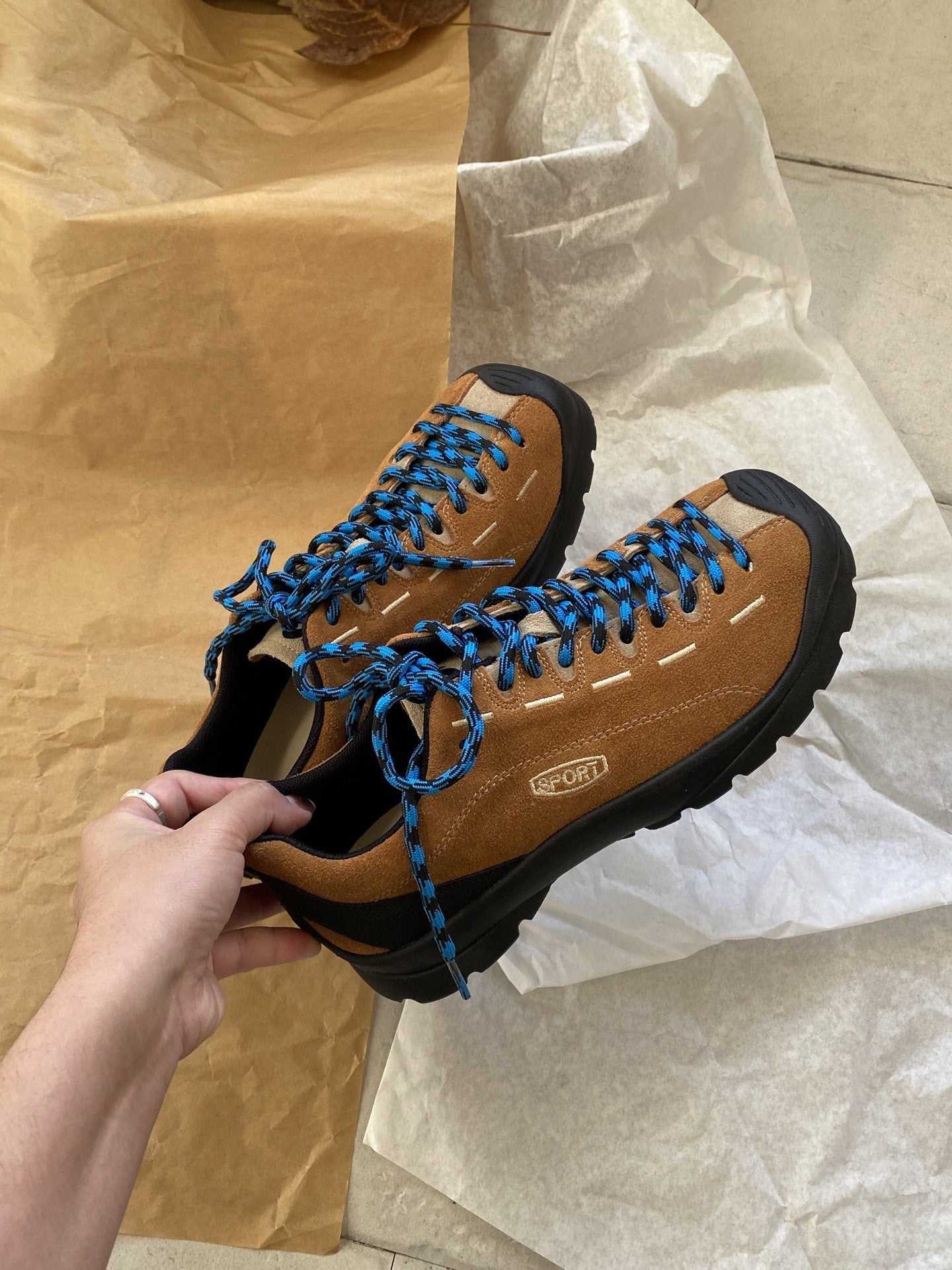 Damen Sportliche Wanderschuhe mit griffiger Sohle und atmungsaktiver Oberfläche R&B