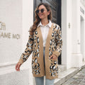 Damen Strickjacke mit modernem Leopardenmuster und Taschen R&B
