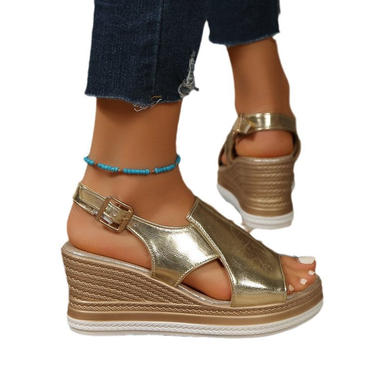 Damen Wedge-Pantoletten mit geschlossenen Fersen und modischen Cut-Outs R&B