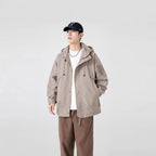 Herren Windbreaker-Jacke mit verstellbarem Kapuzenkragen und praktischen Taschen