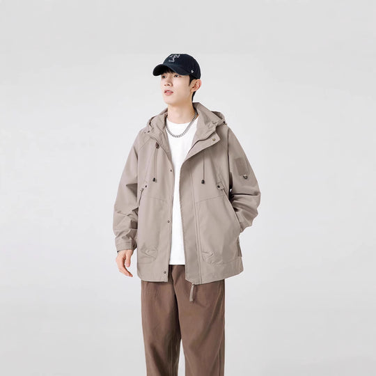 Herren Windbreaker-Jacke mit verstellbarem Kapuzenkragen und praktischen Taschen R&B