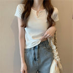 Damen Kurzarm T-Shirt mit elegantem V-Ausschnitt und modischem Detail