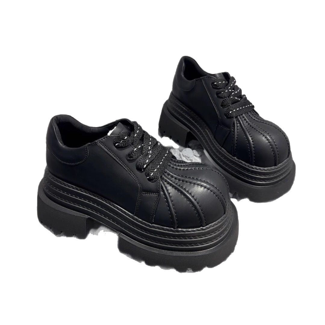 Damen Chunky Sneaker mit robustem Profil und stylischer Nahtdetails