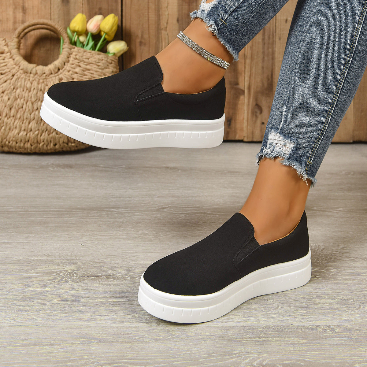 Damen Slip-On Sneakers mit komfortabler Polsterung und rutschfester Sohle R&B