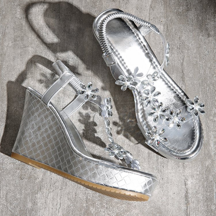 Damen Wedge-Sandalen mit floralen Akzenten und transparentem Riemendesign R&B