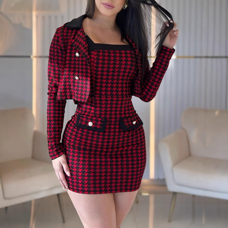 Damen modisches Ensemble mit kariertem Design und tiefem Kragen R&B