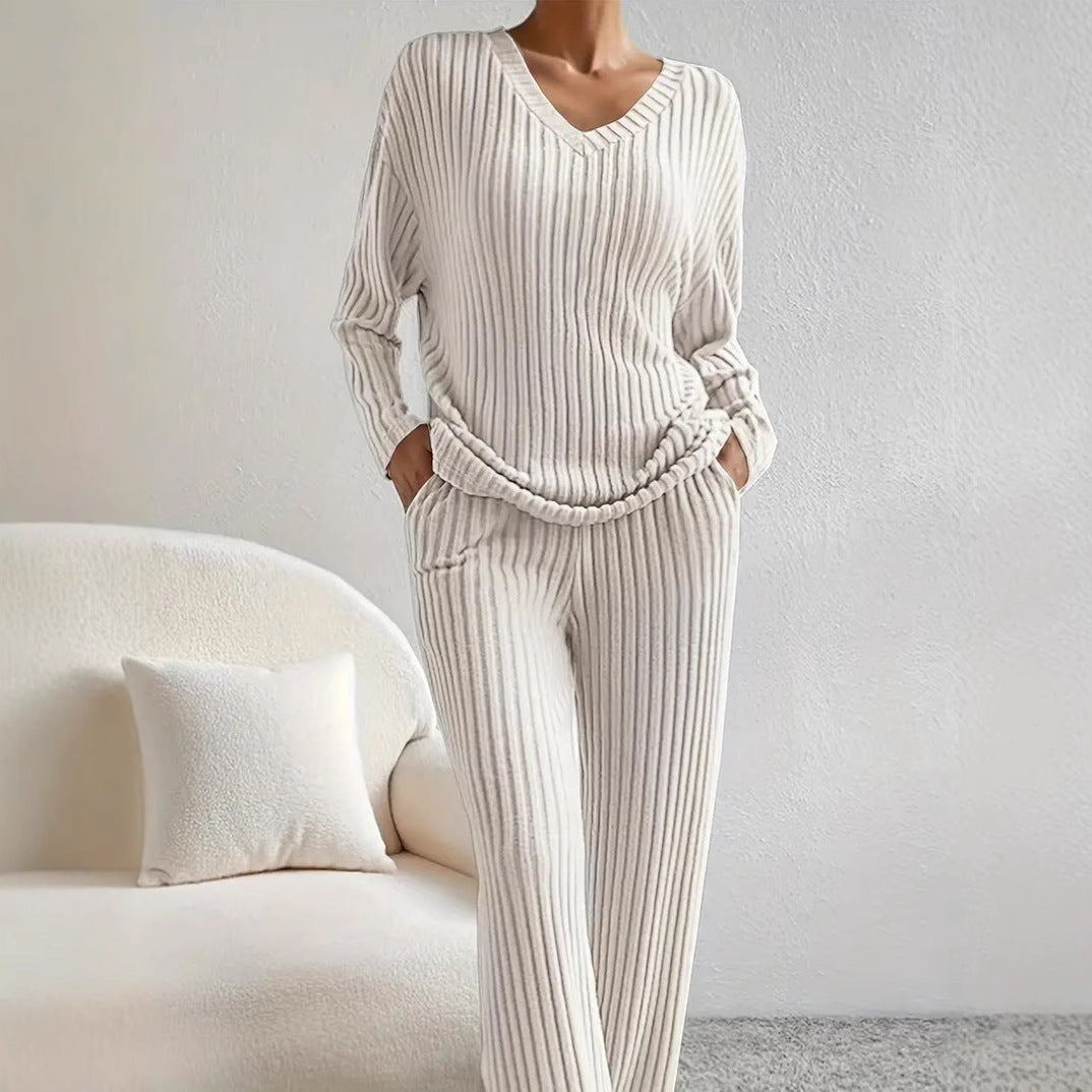 Damen lässiger Strickanzug mit V-Ausschnitt und praktischen Taschen R&B