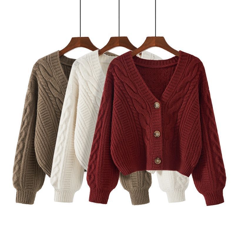 Damen Strickjacke mit ausgefallenem Zopfmuster und tiefem V-Ausschnitt R&B
