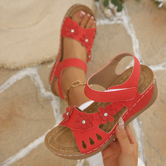 Damen Bequeme Sandalen mit floralen Applikationen und verstellbaren Riemen R&B