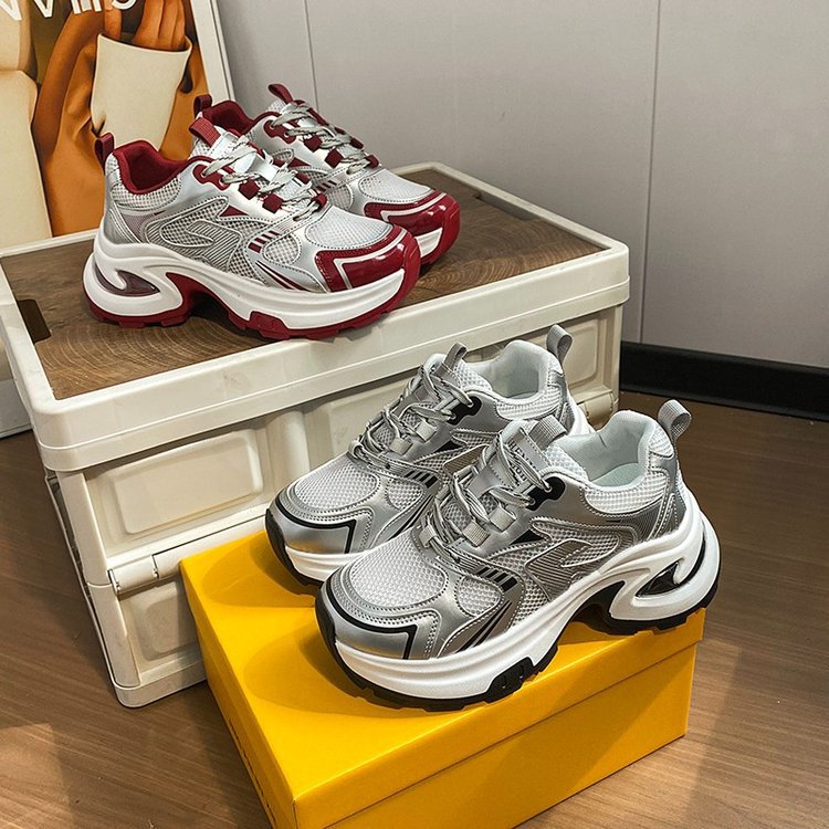 Damen Sportliche Chunky Sneaker mit reflektierenden Akzenten und innovativer Dämpfung R&B