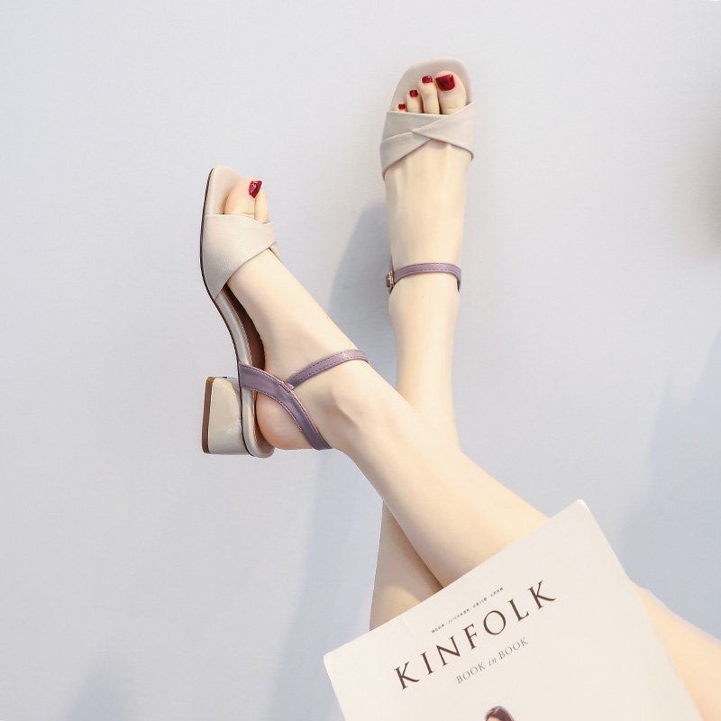 Damen Komfortable Sandalen mit elegantem Kreuzriemen und leichtem Blockabsatz EB