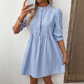 Damen Kleid mit eleganter Knopfleiste und Rüschendetails