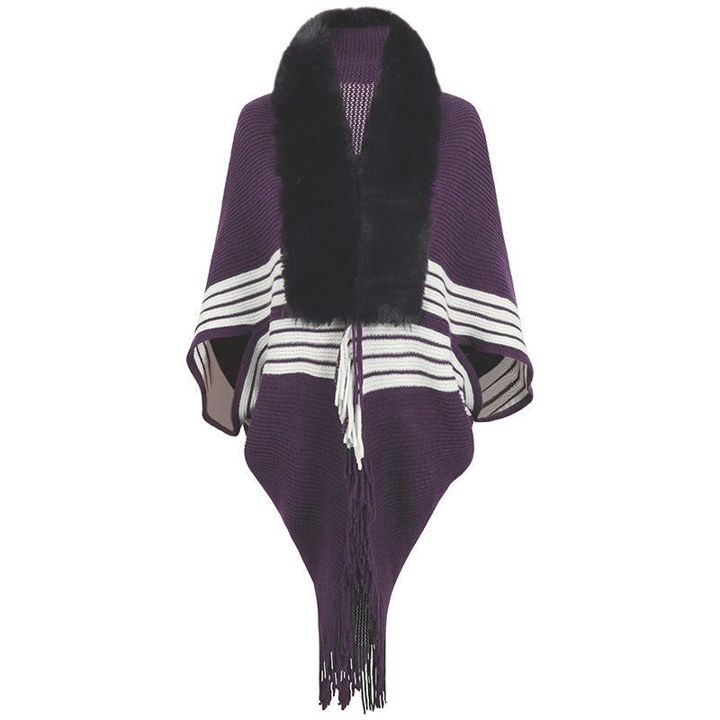 Damen eleganter Strickponcho mit kunstfellbesetztem Kragen und Fransen R&B