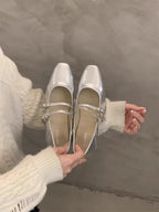 Damen stilvolle Pumps mit verstellbaren Riemen R&B