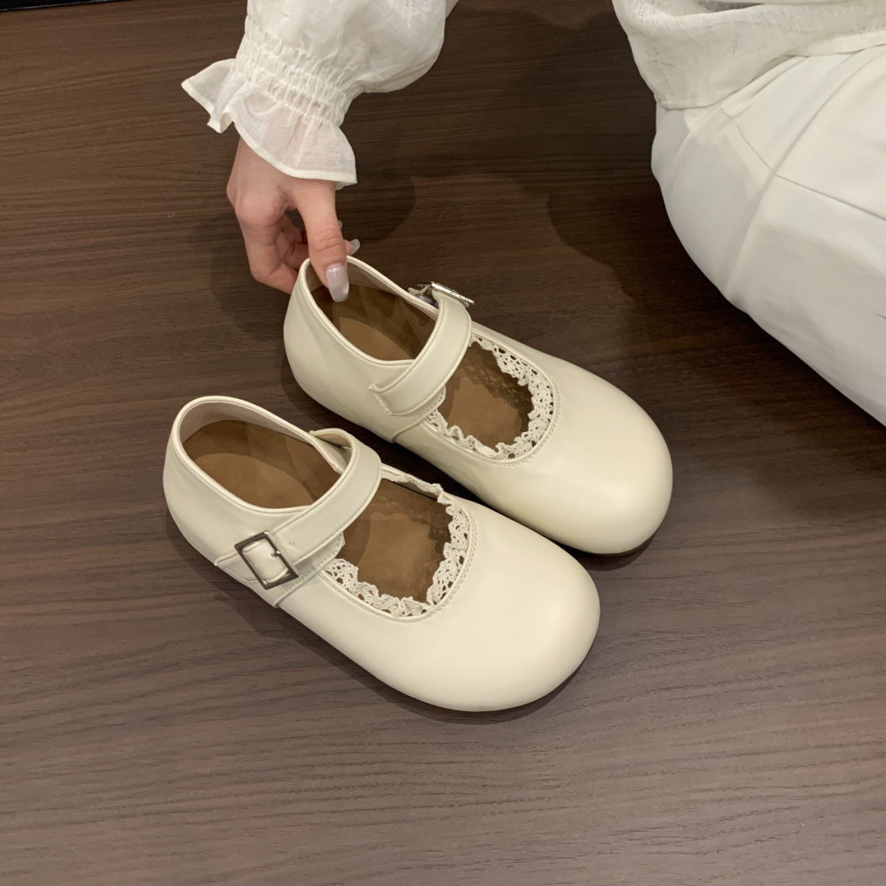 Damen Mary Jane Schuhe mit dekorativer Schnalle und eleganter Spitze R&B