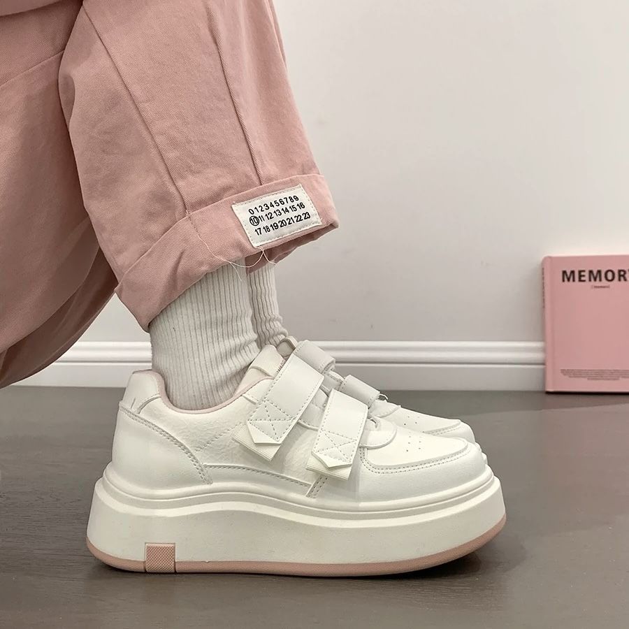 Damen Hochwertige Plateausneaker mit praktischem Klettverschluss und luxuriösem Komfort R&B