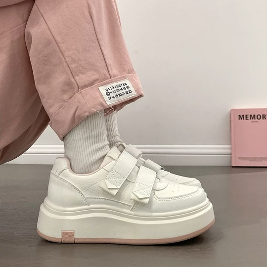 Damen Hochwertige Plateausneaker mit praktischem Klettverschluss und luxuriösem Komfort R&B