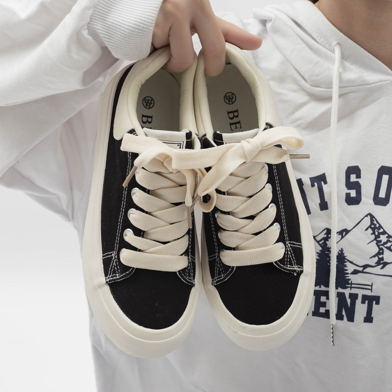 Damen modische Sneakers mit urbaner Flatform und atmungsaktiven Obermaterialien