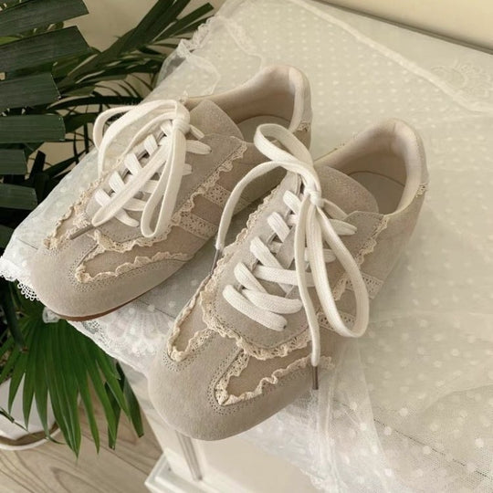 Damen Sneaker mit verspieltem Spitzen-Design und komfortabler Sohle R&B