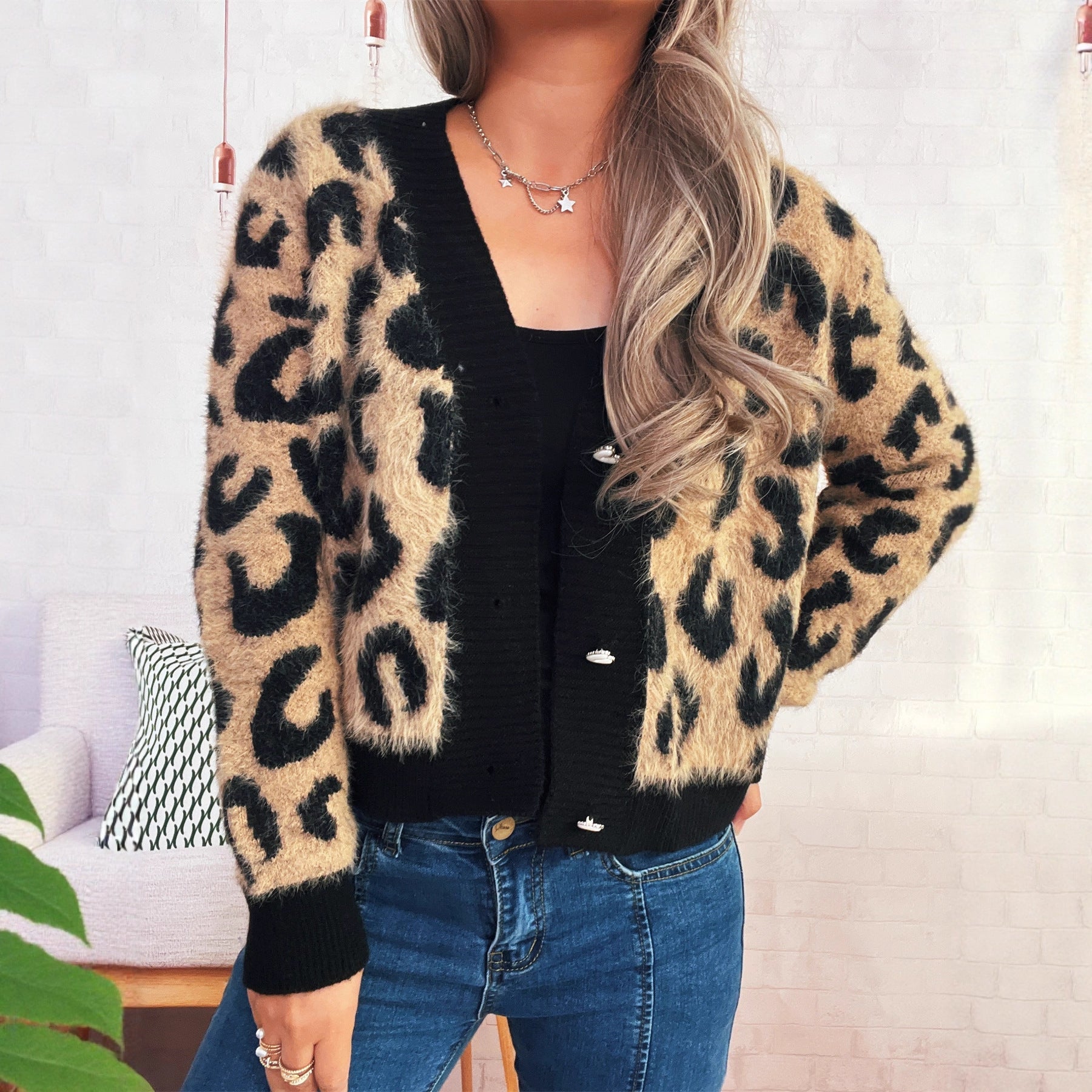 Damen oversized Strickjacke mit tierischem Leopardenmuster und knöpfbarem Design R&B