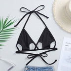 Damen Triangel-Bikini mit innovativem Schnitt und gekreuztem Design