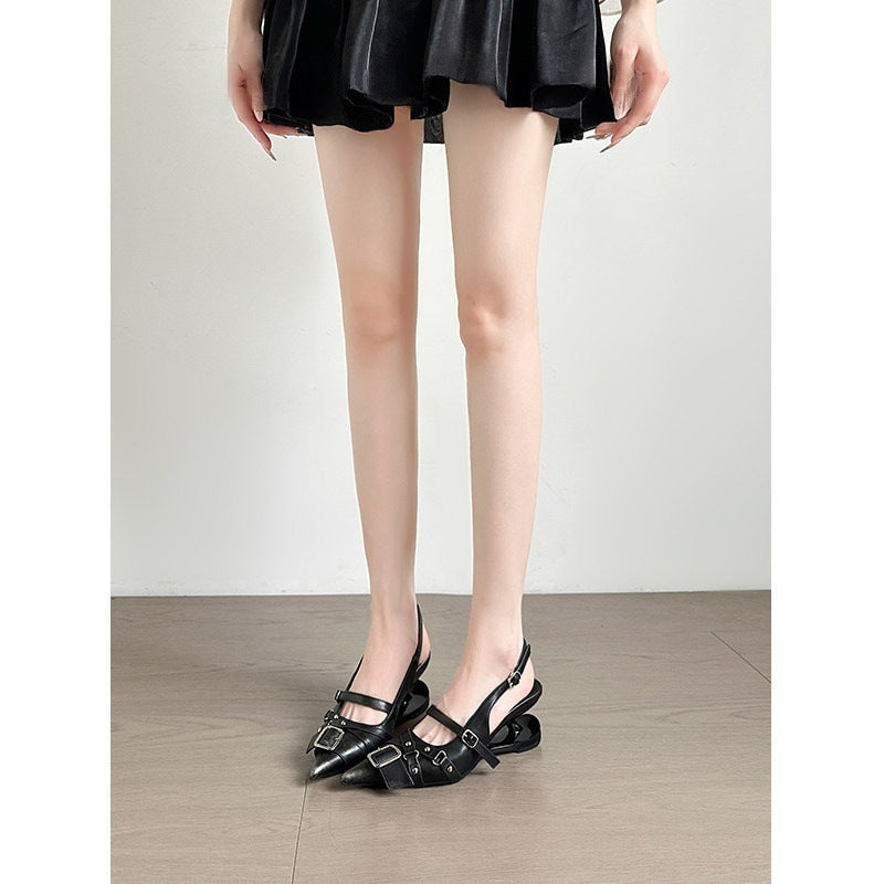Damen elegante Slingbacks mit modischen Schnallen und spitzem Zehenbereich R&B