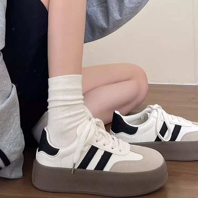 Damen Plateausneaker mit robustem Sohlenprofil und komfortablem Obermaterial R&B