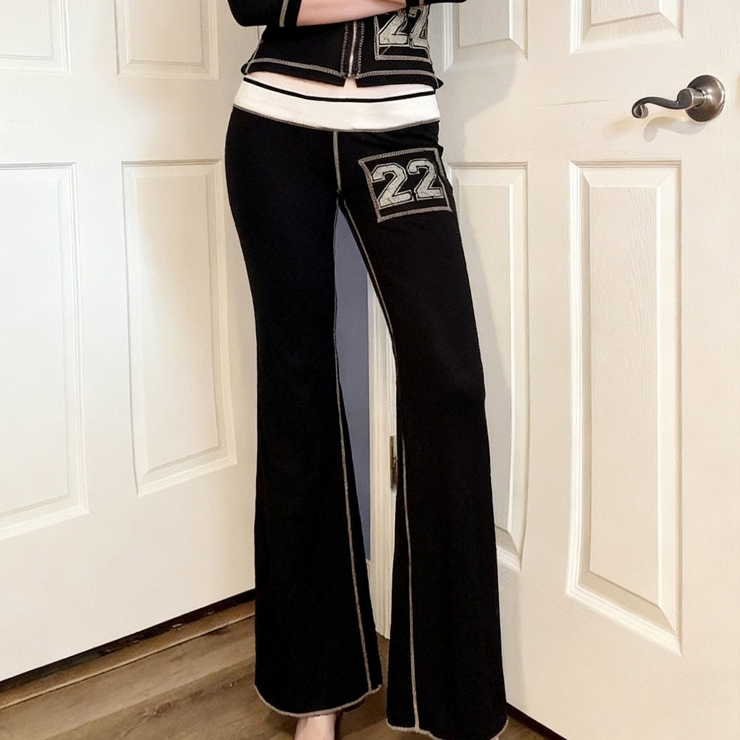Damen Modische Bootcut-Hose mit elastischem Bund und sportlichen Applikationen R&B