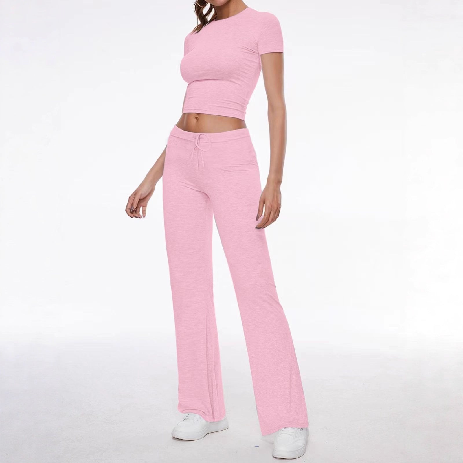 Damen Sportliches Set aus cropped Oberteil und weit geschnittenen Pants R&B