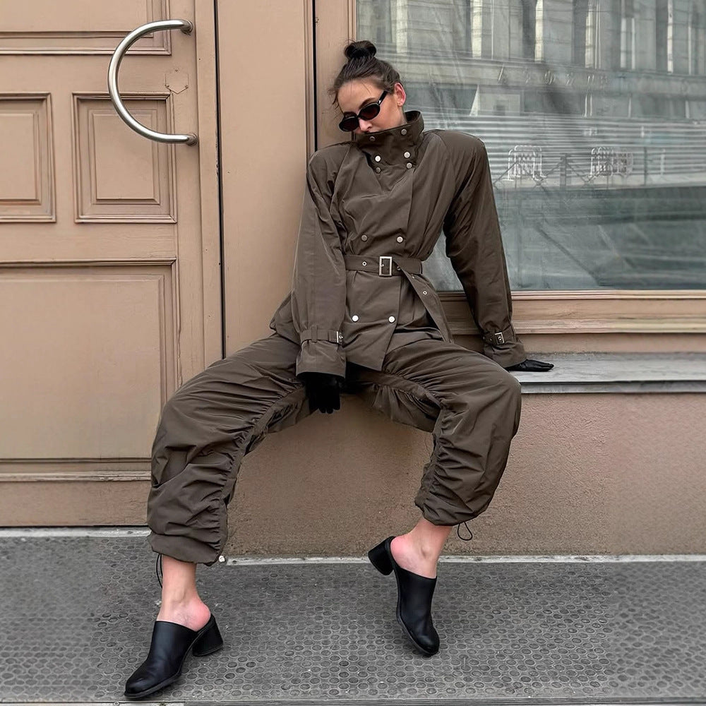 Damen modische Utility-Jacke mit Taillengürtel und trendy Knopfdetails R&B