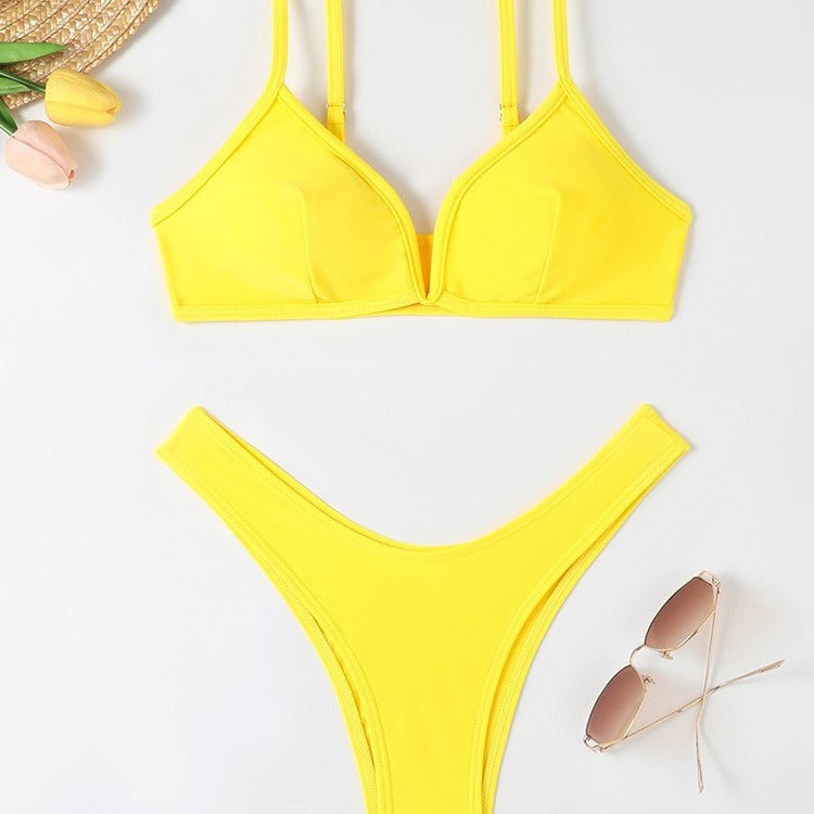 Damen Triangel-Bikini mit sexy tiefem Ausschnitt und hohem Beinausschnitt R&B